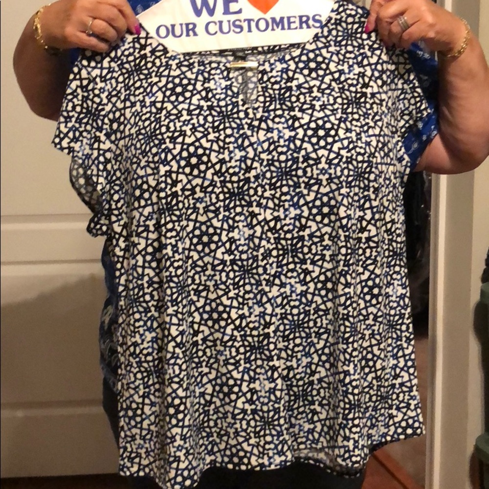 Dress barn top